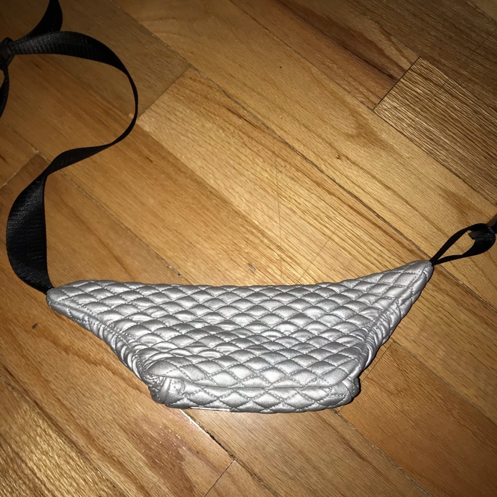 Kenzie Fanny Pack - Picture 3 of 7